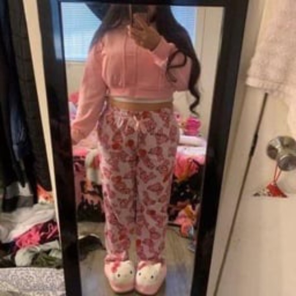 Meet your Posher - Picture 1 of 1